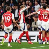Les joueurs d'Arsenal espèrent avoir l'occasion de se congratuler ce soir aussi KEYSTONE/EPA/ANDY RAIN